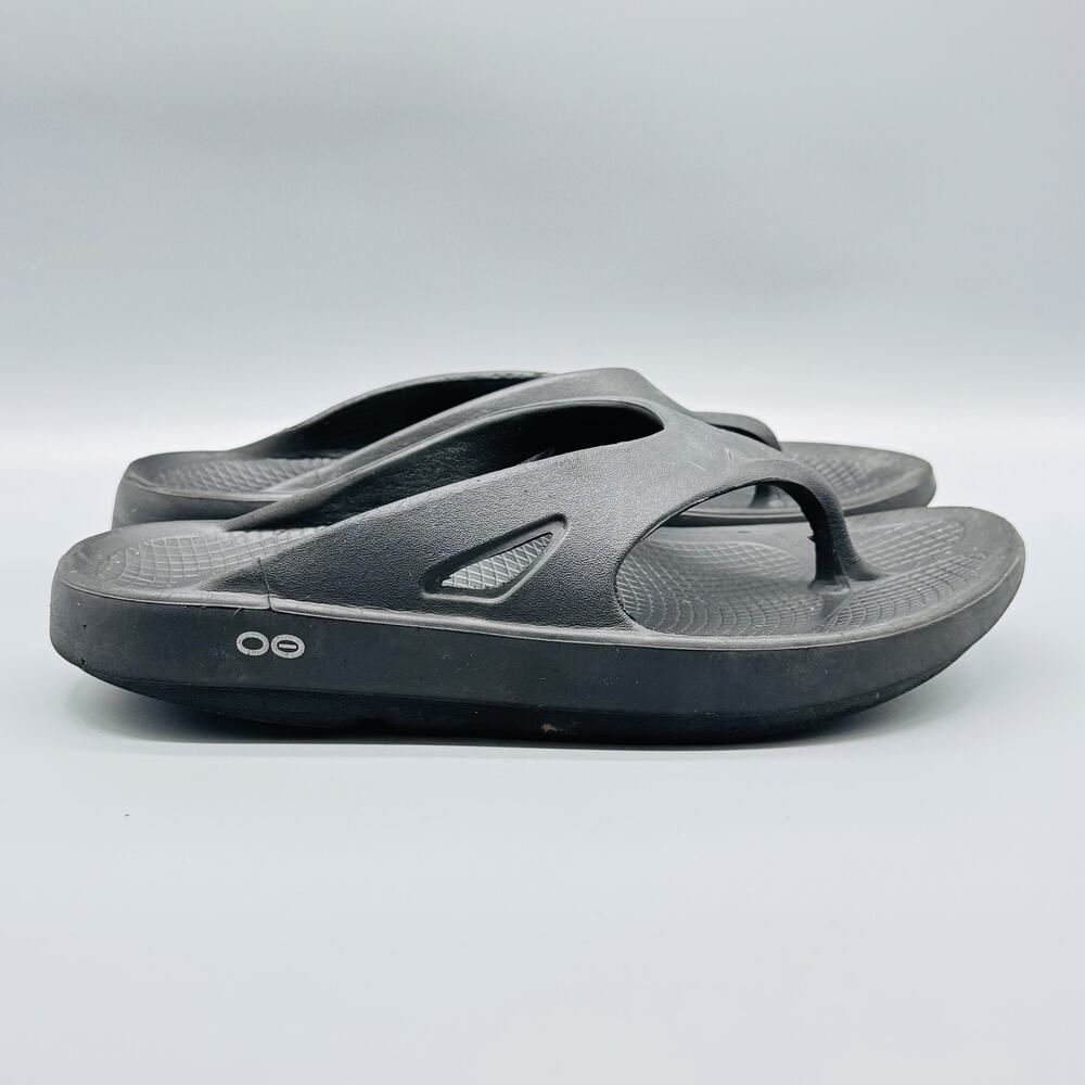 OOFOS Sandals Shoes Mens 9 Black Recovery Flip Flops Comfort OOriginal Thong